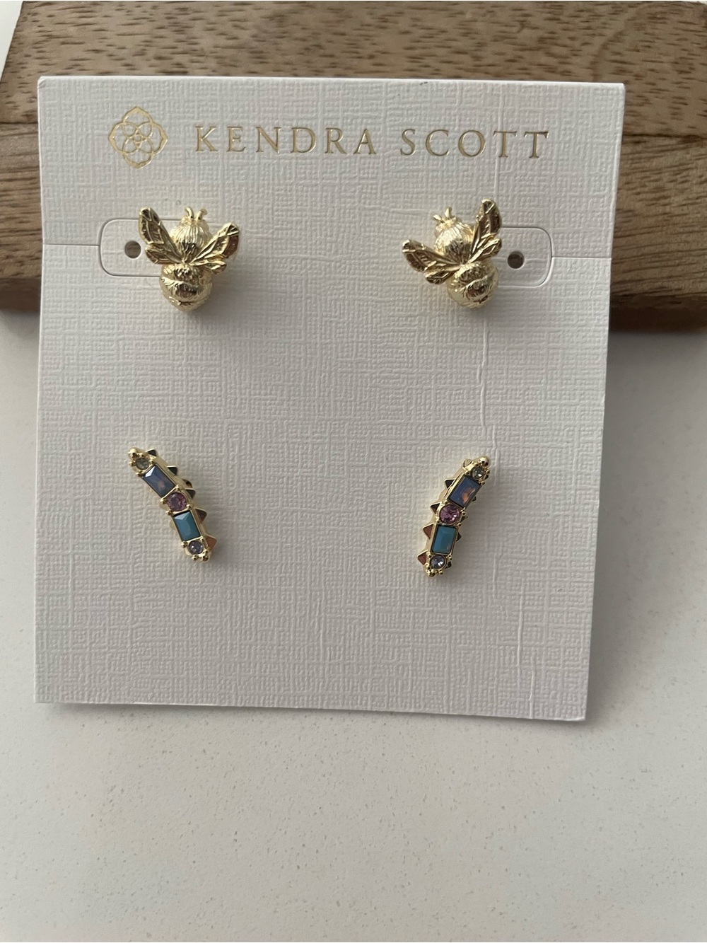 Kendra Scott Gold Bee & Iridescent Blue-Purple Crystal Stud Set